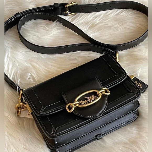 💰SOLD - C8441 - Coach Hero Crossbody - Picture 6 of 14
